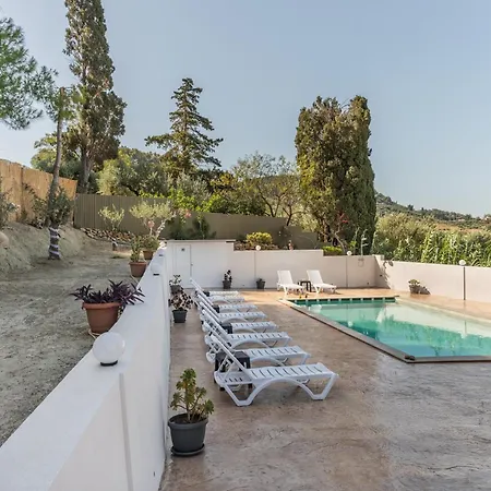 Apartment Petros Giatras -