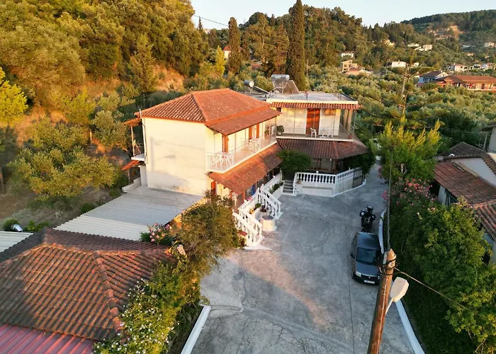 Petros Giatras - 公寓 *