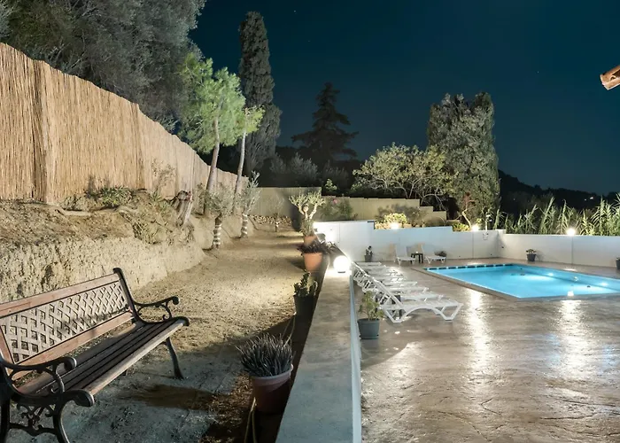 Petros Giatras - 扎金索斯镇